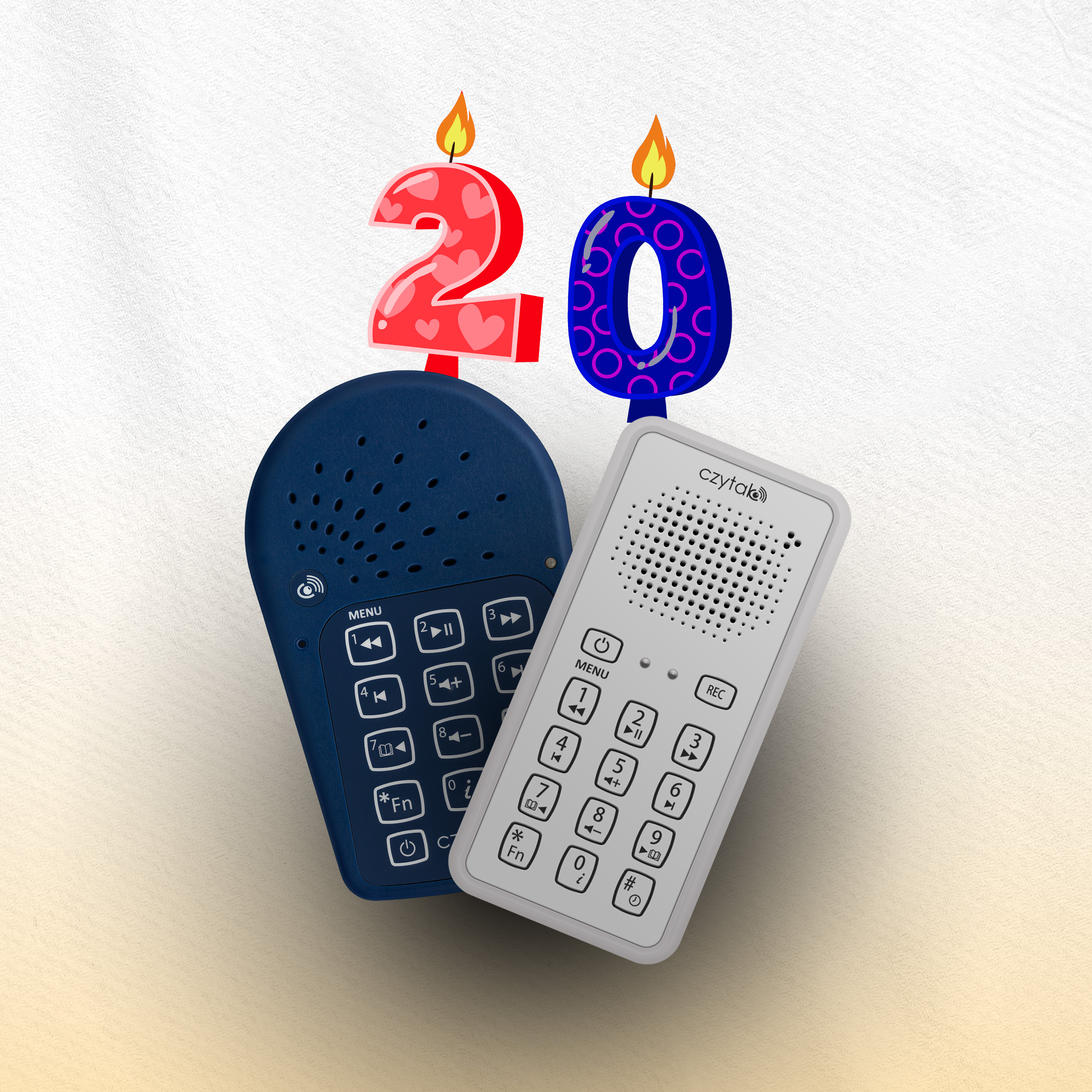 Grafika urodzinowa: Czytak 4 i Czytak Plus na biało-beżowym tle ozdobione świeczkami z liczbą 20.